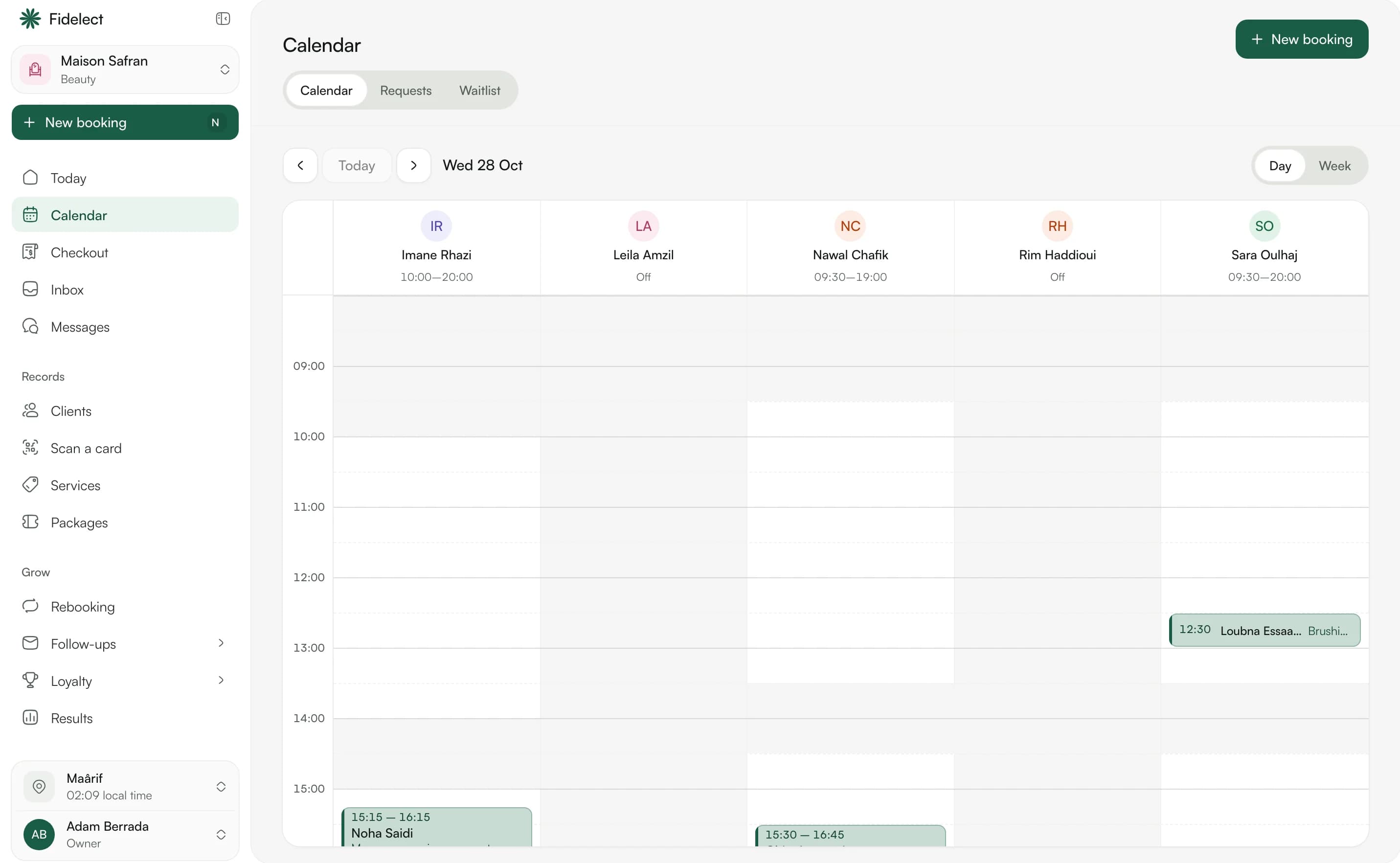The calendar with a column per stylist